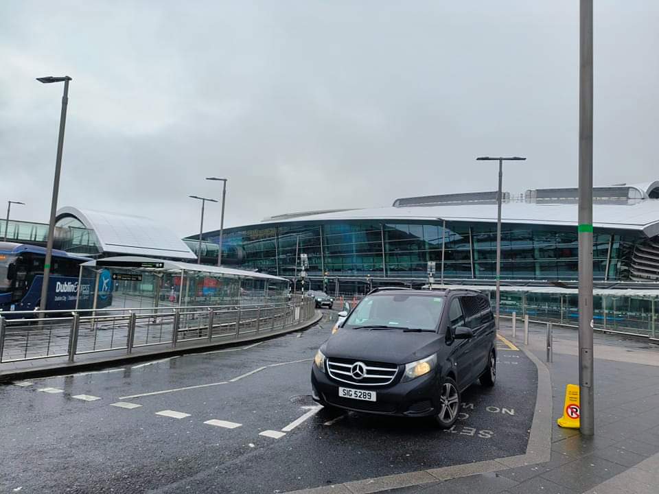 belfast-to-dublin-airport-top-class-travel